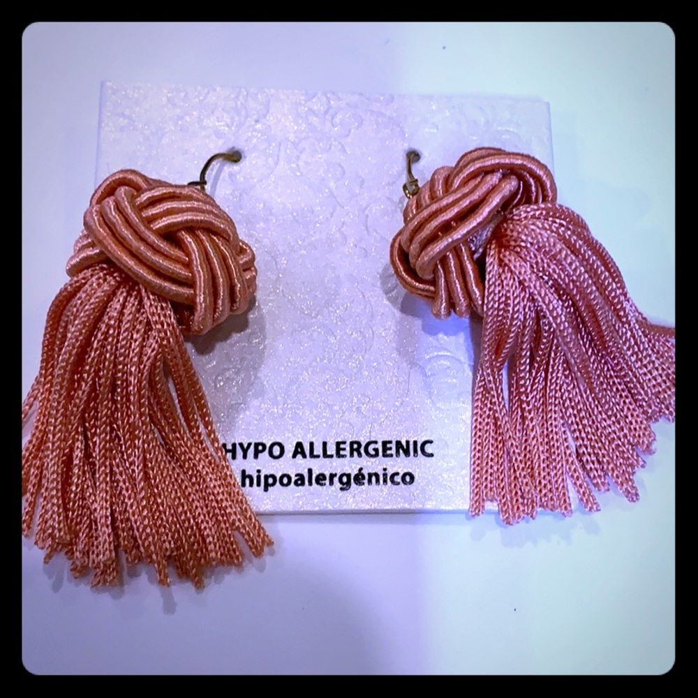SOLD-Beautiful tassel earrings